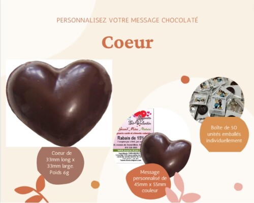 Boîte de 50 unités de chocolat en coeur 6g accompagnés d'un message personnalisé.